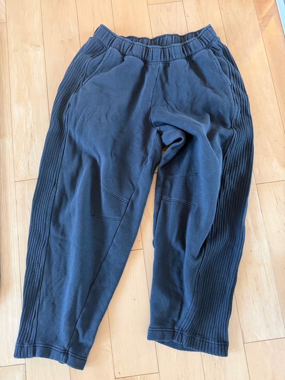 aerie Barrel Charcoal Wide-Leg Track Pants - Picture 2 of 2